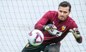 Валенсија парично ќе го казни Столе Димитриевски за коментарите за клубот