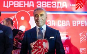 Ужас: Бошко Ѓуровски падна во бессознание на комеморацијата на Дејан Миловановиќ (ВИДЕО)