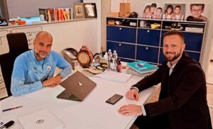 Остоја Стјепановиќ на работна средба со Гвардиола: „Овој разговор вреди повеќе од сѐ!“